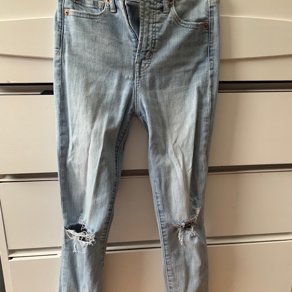 Gap Skinny Jeans with Holes in Knees - Picture 2 of 4